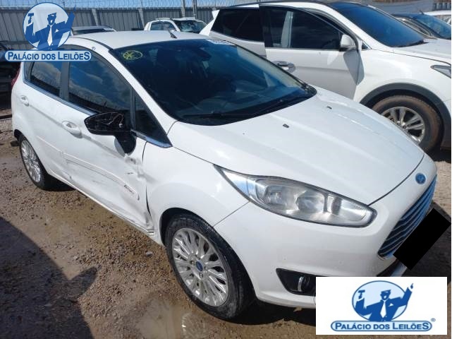 FORD FIESTA TITANIUM POWERSHIFT 1.6 2015