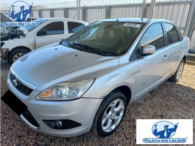 FORD FOCUS SEDAN TITANIUM 2.0 2011
