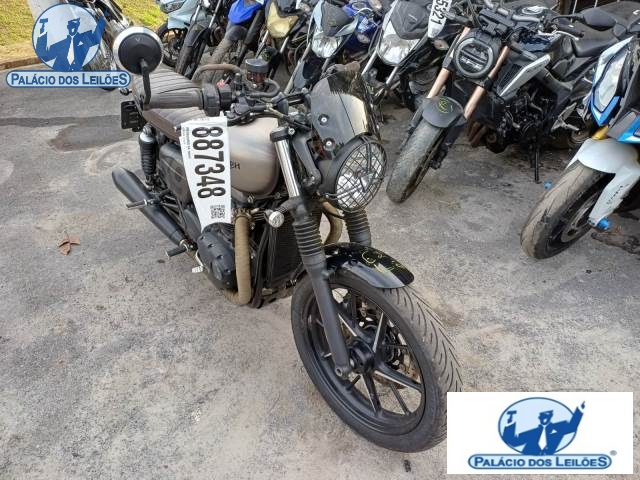 TRIUMPH STREET TWIN 2020 